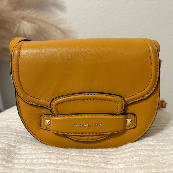 Michael Kors Mustard Yellow Saddle Crossbody Bag - Picture 1 of 6